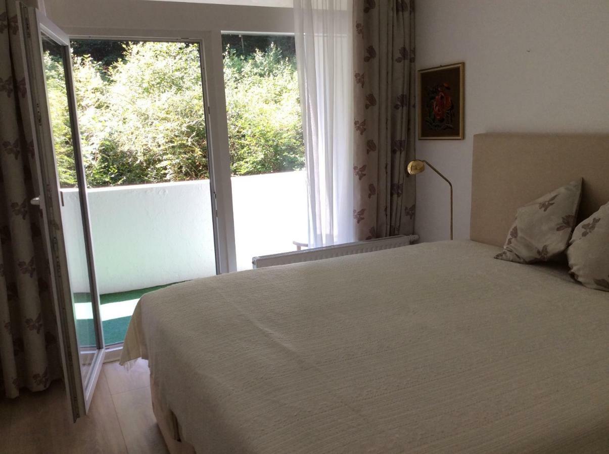 Kurhaus Apartment King Size Bett 180X200 Бад Харцбург Екстериор снимка